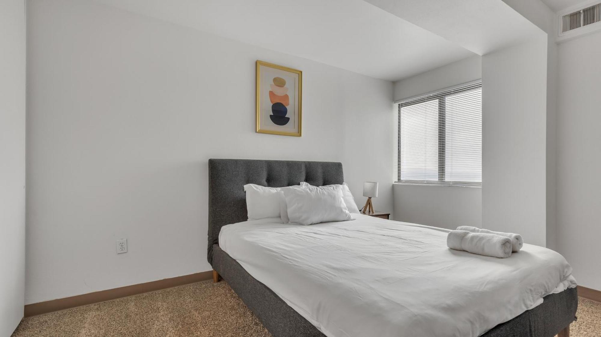 Pp 1506 Beautiful Professional 1br Apt, Pool